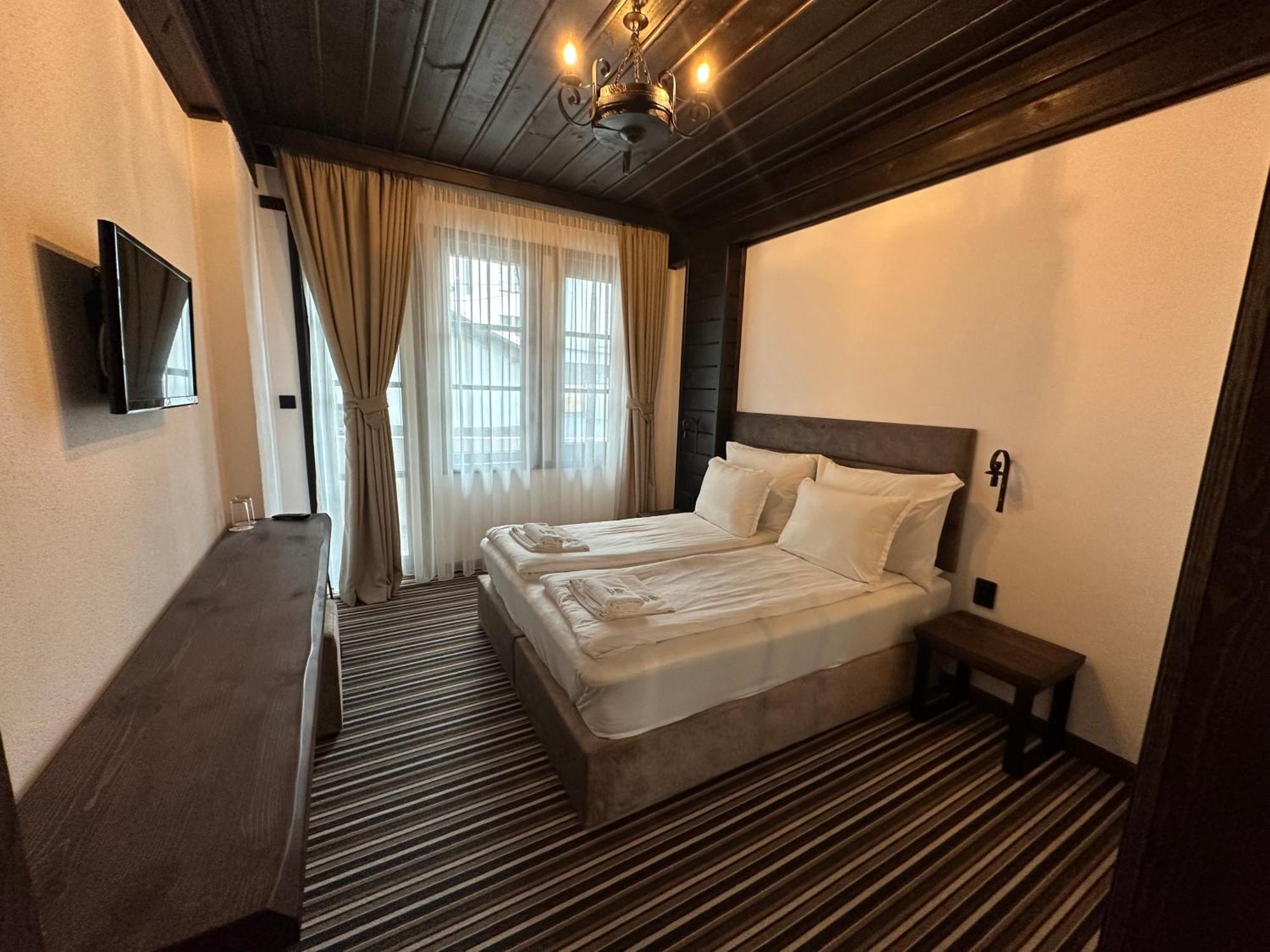 Hotel 레슈텐 외부 사진